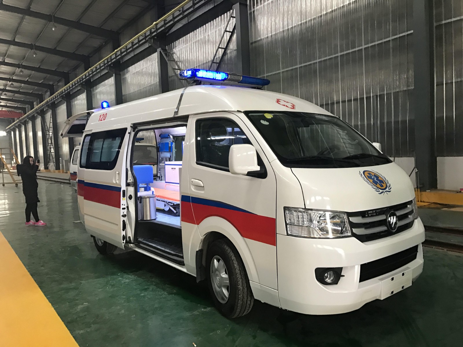 黔东南救护车转院